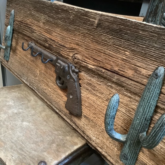 Southwest Rustic Barn Wood Wall Hooks - Picture 5 of 11